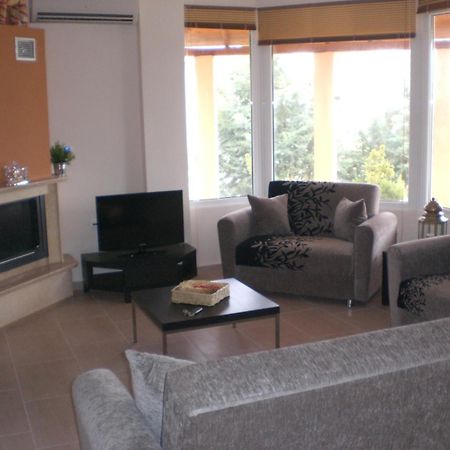 Wonderful Villa With Great View In Posidi-Kalandra Bagian luar foto