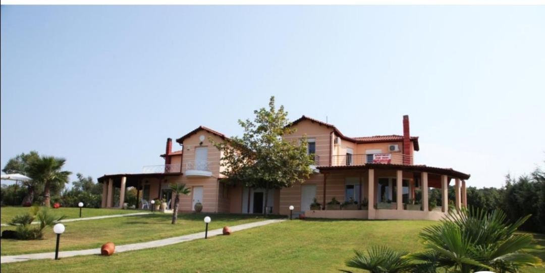 Wonderful Villa With Great View In Posidi-Kalandra Bagian luar foto
