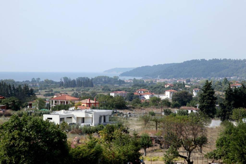 Wonderful Villa With Great View In Posidi-Kalandra Bagian luar foto