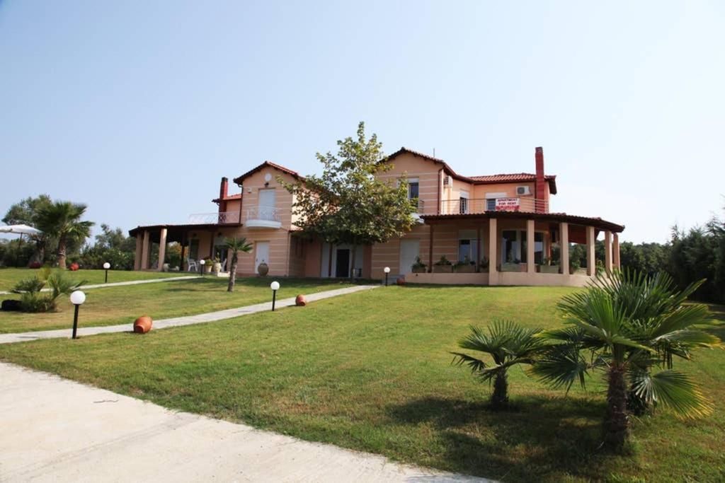 Wonderful Villa With Great View In Posidi-Kalandra Bagian luar foto