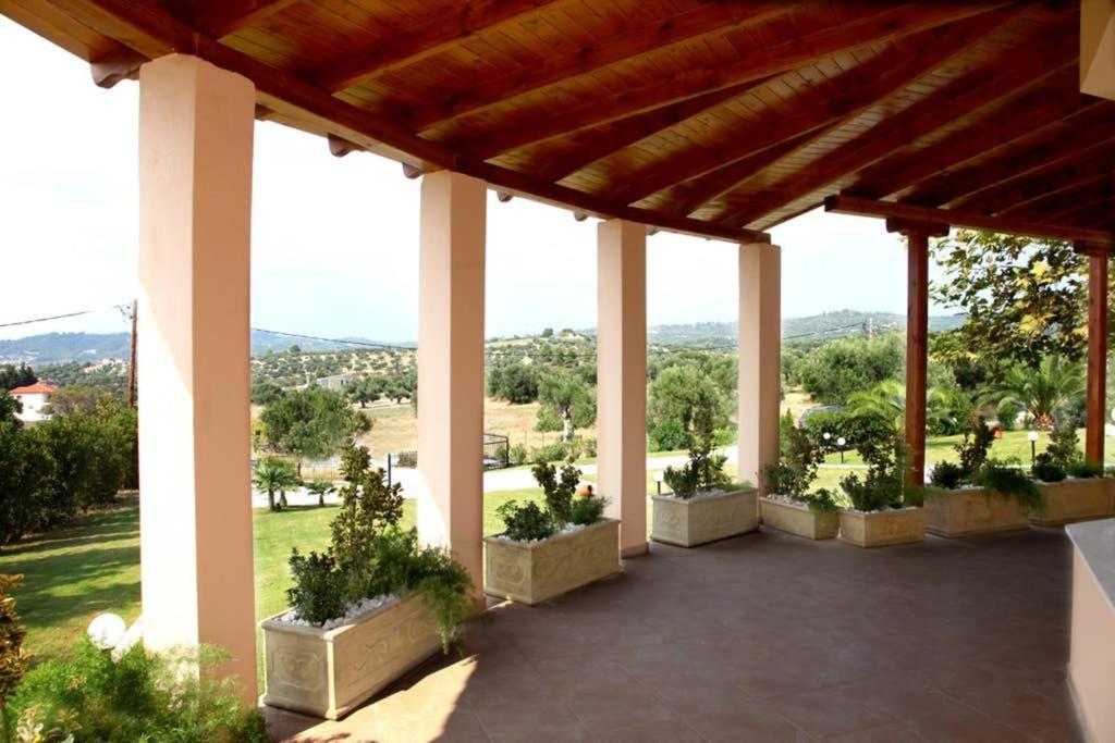 Wonderful Villa With Great View In Posidi-Kalandra Bagian luar foto