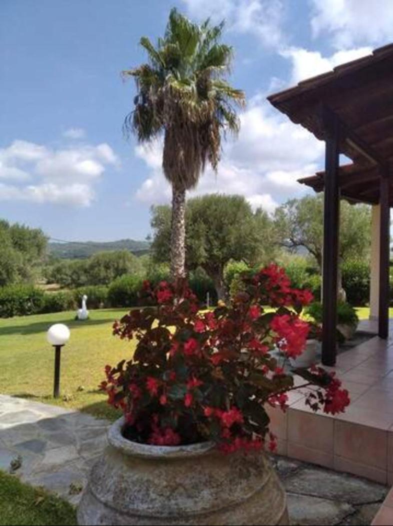Wonderful Villa With Great View In Posidi-Kalandra Bagian luar foto
